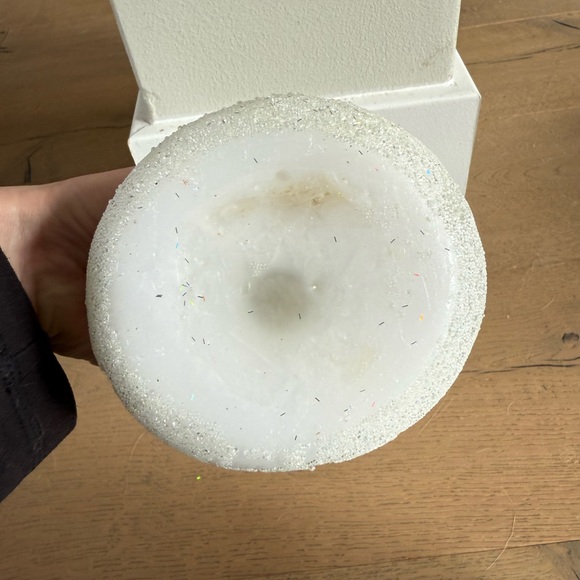 Pottery Barn Vintage Glitter Snowman 7in Holiday Candle - Picture 4 of 5